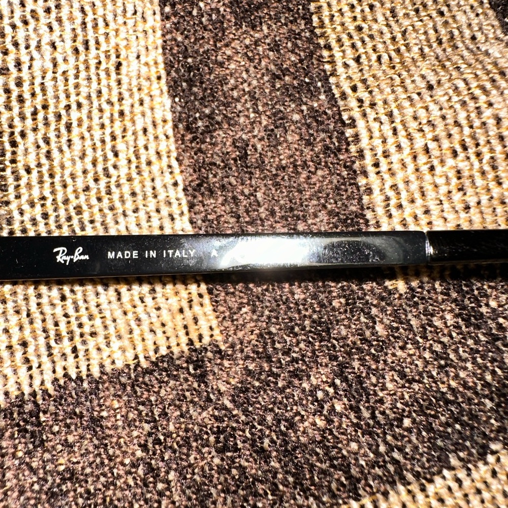 Ray Bans - Picture 4 of 7